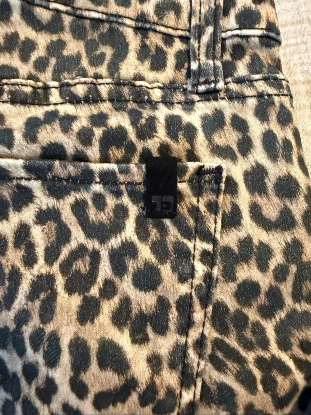 Joe’s Jeans Leopard Print High Rise Crop Boot Cut Jeans - Black/Tan - Picture 2 of 8